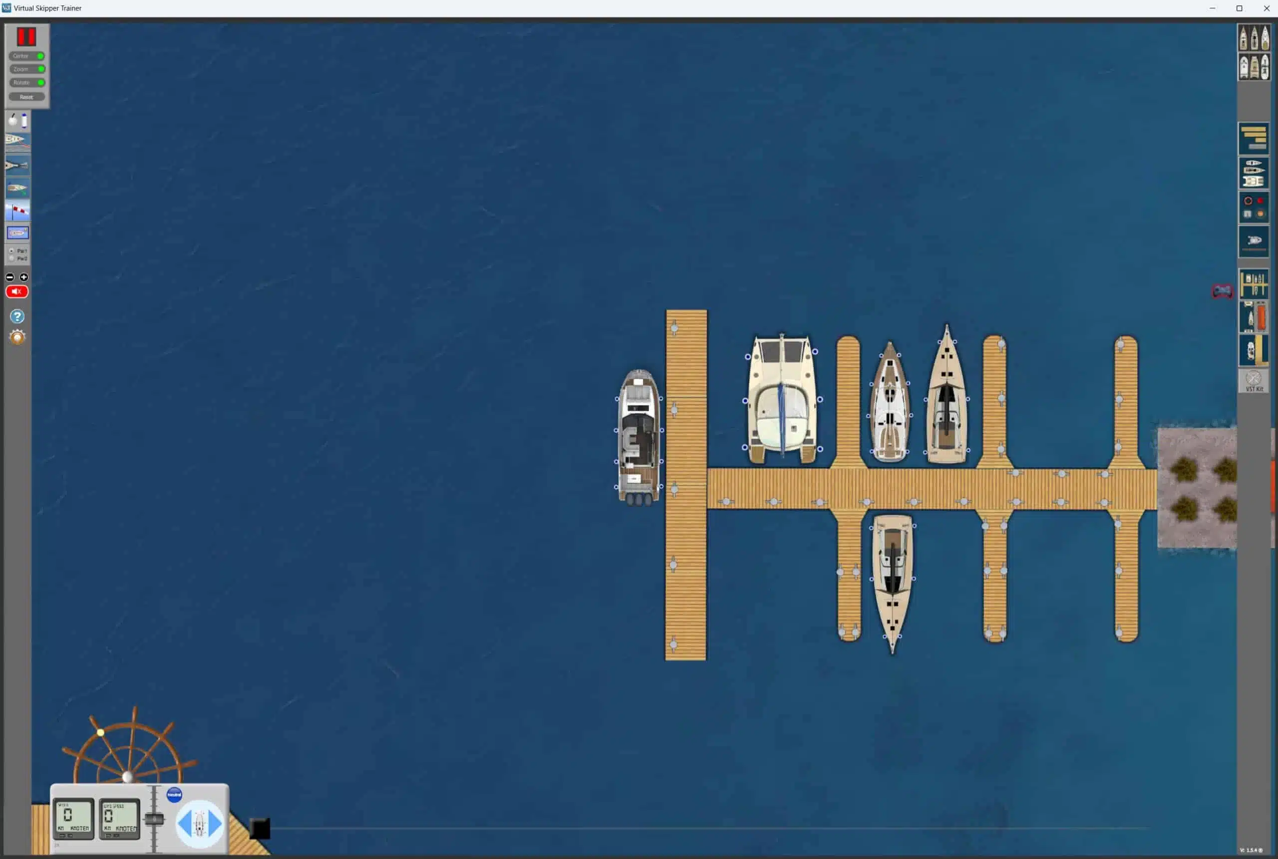 Yachten am Dock im Wasser